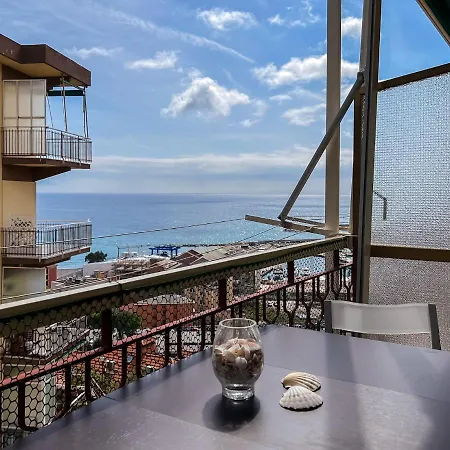 Grazioso Monolocale Con Vista Mare * Varazze